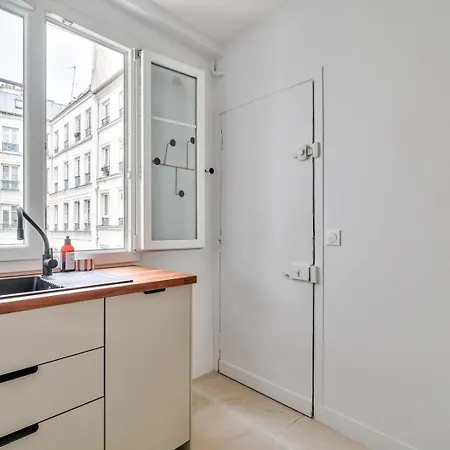 A Pied : Folies Bergere Et Grands Boulevards Apartmán