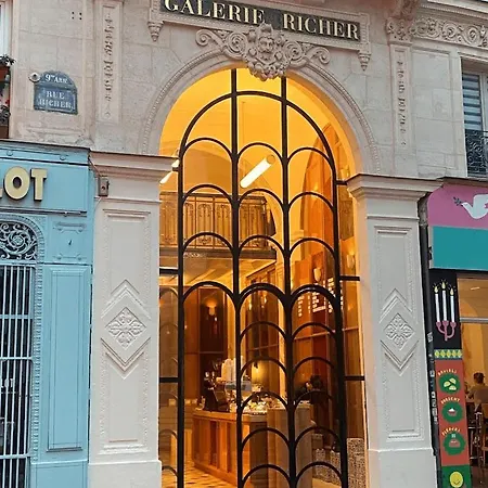 Apartment A Pied : Folies Bergere Et Grands Boulevards